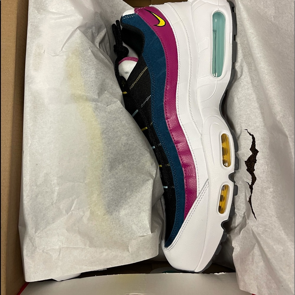 Nike Air Max 95 “Cactus Flower Speed Yellow” NEW